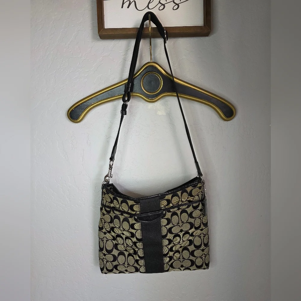 Coach Payton Signature‎ Crossbody Black and Tan Purse M1332